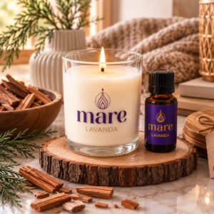Fragancia Cedro Mare Lavanda para velas, jabones, difusores y aromatizantes de aroma amaderado, cálido y elegante.